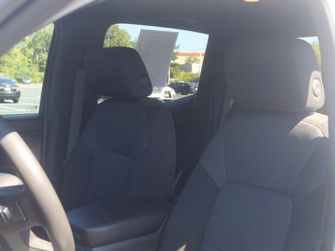 Used 2023 Chevrolet Colorado Trail Boss w/ Technology Package AWD/4WD image 19