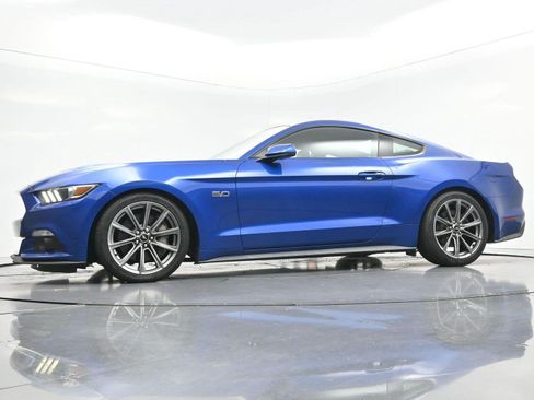 Used 2017 Ford Mustang GT Premium RWD image 44