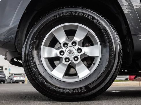 Used 2013 Toyota 4Runner SR5 w/ Convenience Pkg AWD/4WD image 24