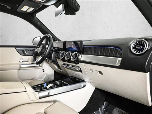 Certified 2024 Mercedes-Benz GLB 250 4MATIC image 24