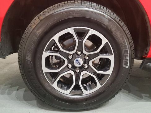 Used 2024 Ford Expedition XLT image 41