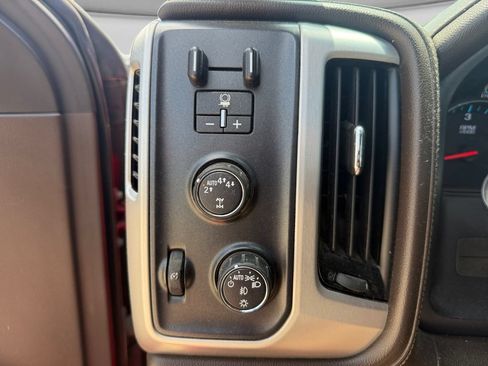 Used 2018 GMC Sierra 1500 SLT w/ SLT Premium Package AWD/4WD image 17