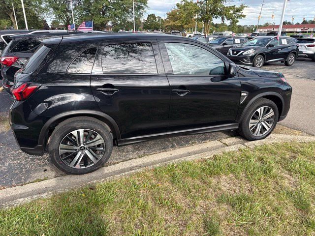 Used 2024 Mitsubishi Outlander Sport ES AWD/4WD image 5