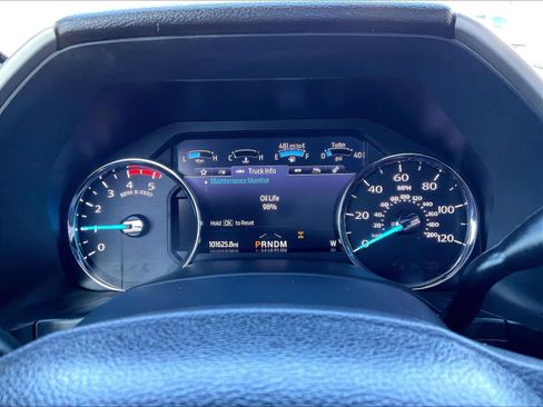 Used 2022 Ford F250 Lariat w/ Black Appearance Package AWD/4WD image 25