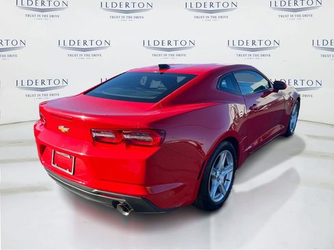 Used 2022 Chevrolet Camaro LT image 6
