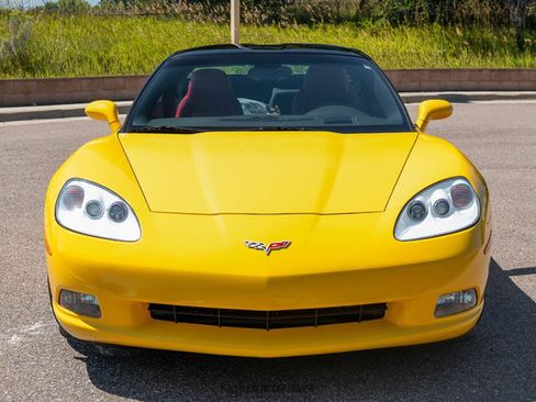 Used 2007 Chevrolet Corvette Coupe w/ Preferred Equipment Group RWD image 15