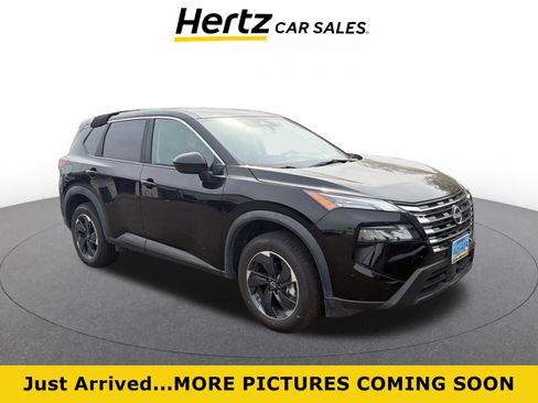Used 2025 Nissan Rogue SV image 1