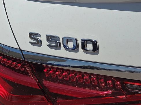 Used 2023 Mercedes-Benz S 500 4MATIC image 16