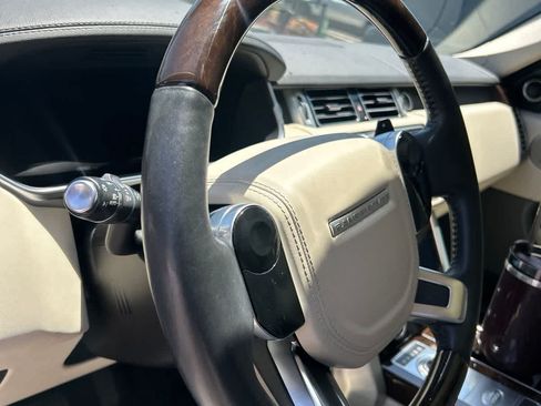Used 2020 Land Rover Range Rover HSE AWD/4WD image 11