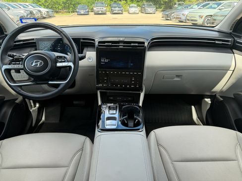 Used 2024 Hyundai Tucson Limited AWD/4WD image 11