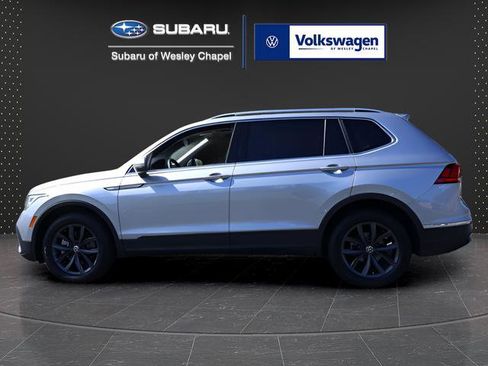 Certified 2023 Volkswagen Tiguan SE FWD image 5
