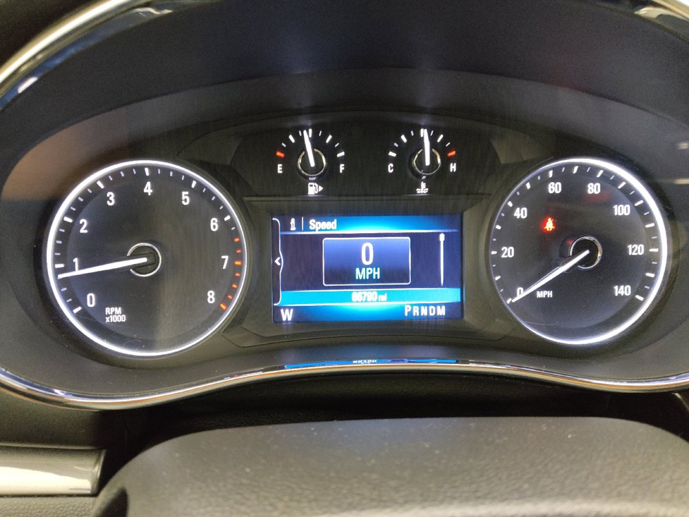 Used 2020 Buick Encore Preferred AWD/4WD image 23