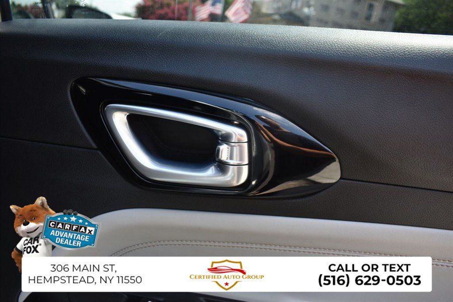 Used 2025 Jeep Compass Limited AWD/4WD image 26