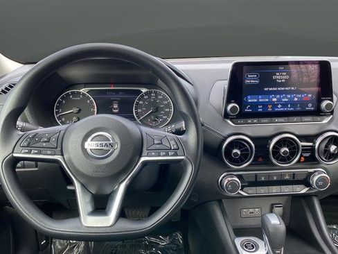 Used 2023 Nissan Sentra SV FWD image 11