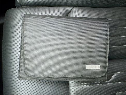 Used 2019 Audi e-tron Prestige w/ Prestige Package image 50