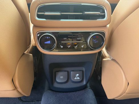 Used 2021 Genesis GV80 3.5T w/ Advanced Package 06 AWD/4WD image 25
