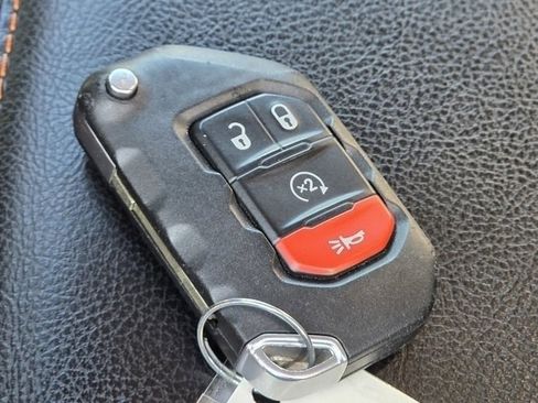 Used 2021 Jeep Gladiator Mojave AWD/4WD image 40