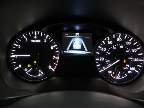 Used 2016 Nissan Altima 2.5 SR FWD image 16