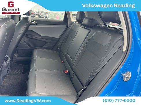 Used 2023 Volkswagen Taos SE w/ Panoramic Sunroof Package AWD/4WD image 14
