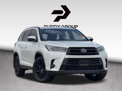 Used 2019 Toyota Highlander SE