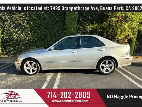 Used 2004 Lexus IS 300 w/ Pwr & Alcantara Pkg RWD image 10
