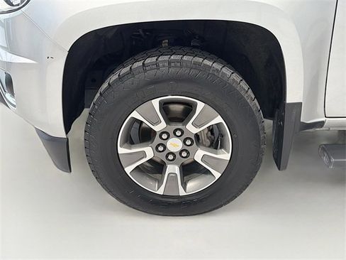 Used 2017 Chevrolet Colorado Z71 image 24