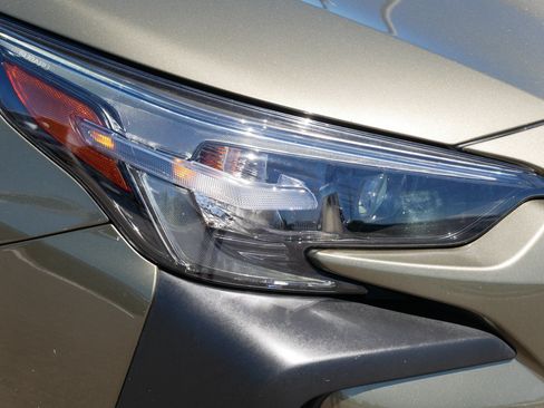 Certified 2025 Subaru Outback Premium AWD/4WD image 16
