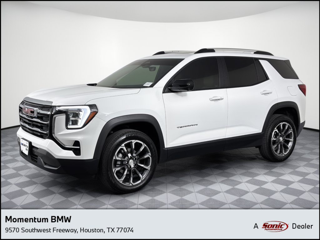 Used 2026 GMC Terrain Elevation w/ Elevation Premium Package FWD image 1