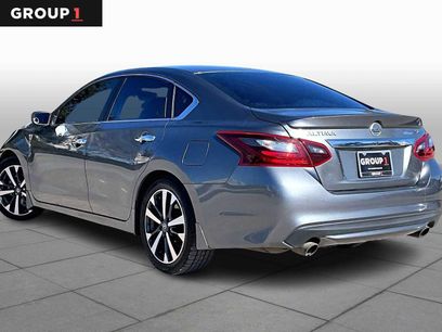 Used 2017 Nissan Altima 2.5 SR w/ LED Appearance Package