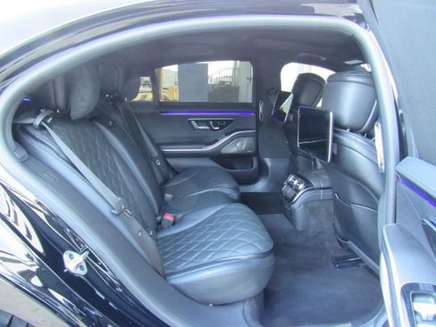 Used 2023 Mercedes-Benz S 580 4MATIC Sedan image 8