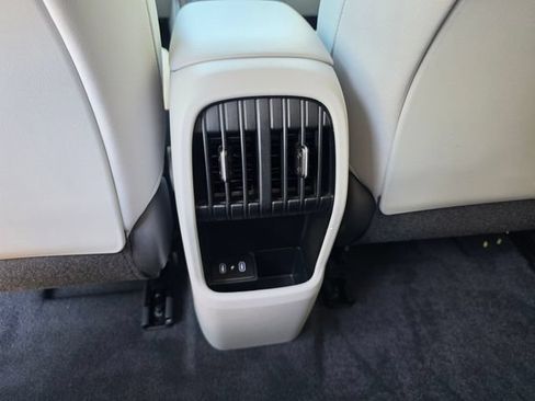 Used 2024 Hyundai Kona SEL FWD image 31