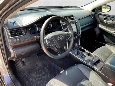Used 2017 Toyota Camry XLE FWD image 10