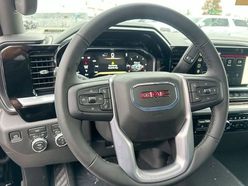 New 2026 GMC Sierra 1500 Elevation image 14