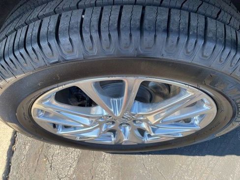 Used 2023 Buick Enclave Essence w/ Experience Buick Package image 31