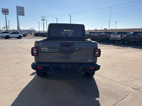 Used 2020 Jeep Gladiator Overland w/ Safety Group image 5