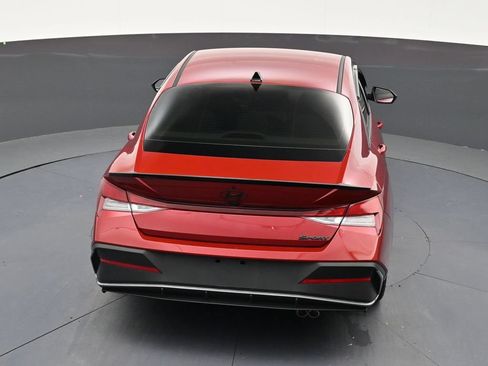 Used 2025 Hyundai Elantra Sport FWD image 15