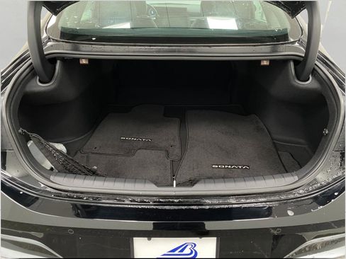 Used 2025 Hyundai Sonata Limited image 5