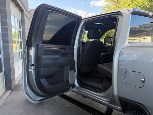 Used 2025 GMC Sierra 3500 Denali w/ Denali Reserve Package AWD/4WD image 35