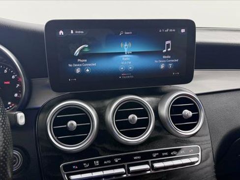 Used 2021 Mercedes-Benz GLC 300 w/ AMG Line image 29