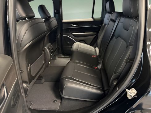 New 2026 Jeep Grand Cherokee Limited AWD/4WD image 8