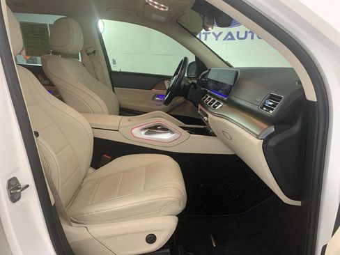 Used 2021 Mercedes-Benz GLS 450 4MATIC image 46