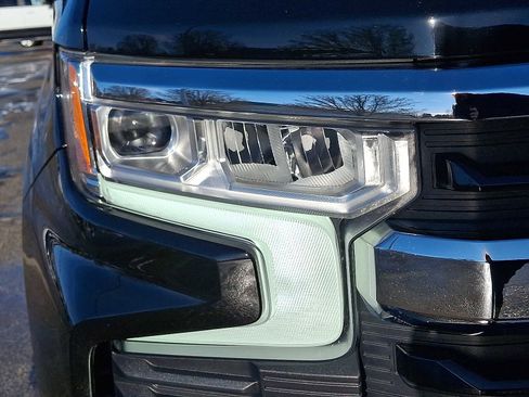Used 2023 Chevrolet Silverado 1500 LT image 8
