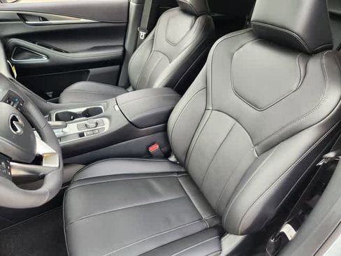 Certified 2026 INFINITI QX60 Luxe w/ Cargo Package FWD image 11