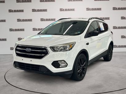 Used 2018 Ford Escape SE w/ SE Sport Appearance Package