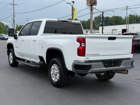 Used 2024 Chevrolet Silverado 2500 LT AWD/4WD image 6
