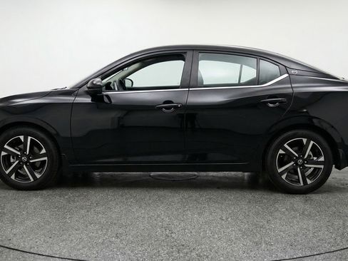 Used 2025 Nissan Sentra SV FWD image 5
