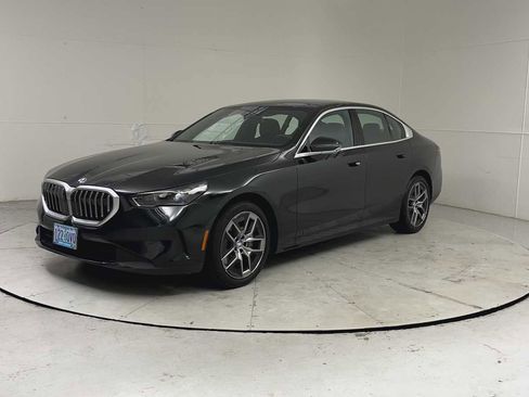 Used 2026 BMW 540i xDrive w/ Executive Package AWD/4WD image 6
