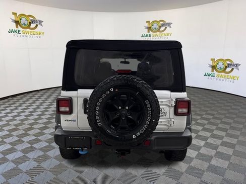 Used 2023 Jeep Wrangler Unlimited w/ Cold Weather Group AWD/4WD image 9