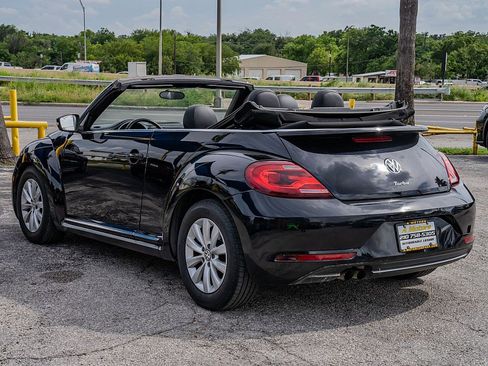 Used 2019 Volkswagen Beetle 2.0T SE FWD image 13