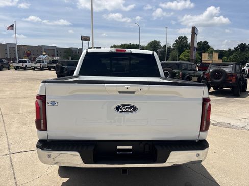 Used 2025 Ford F150 Lariat w/ Equipment Group 501A Mid AWD/4WD image 4
